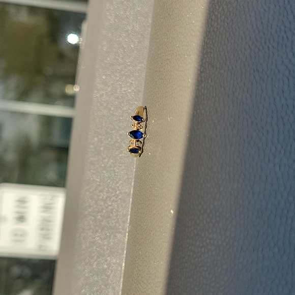 Ring - Picture 3 of 3